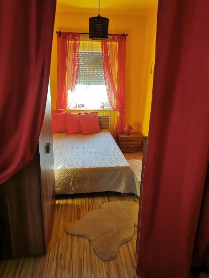 Zso-Ze Apartman Тисафюред Экстерьер фото